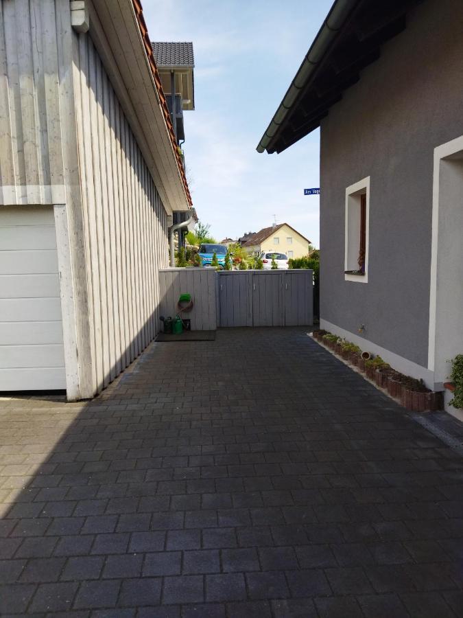 Aussergewoehnliche Atelierferienwohnung Mit Balkon An Der Donau Winzer Экстерьер фото